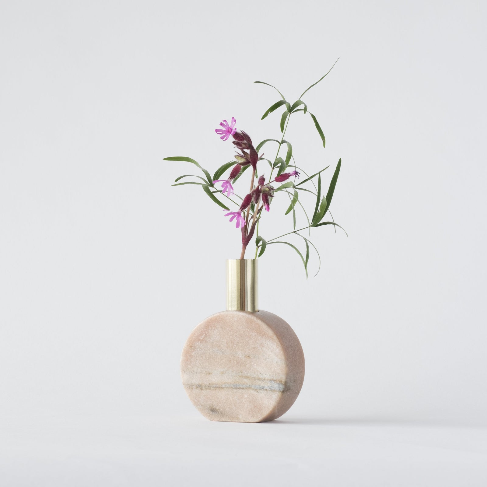 Living Objects a "visual treat"