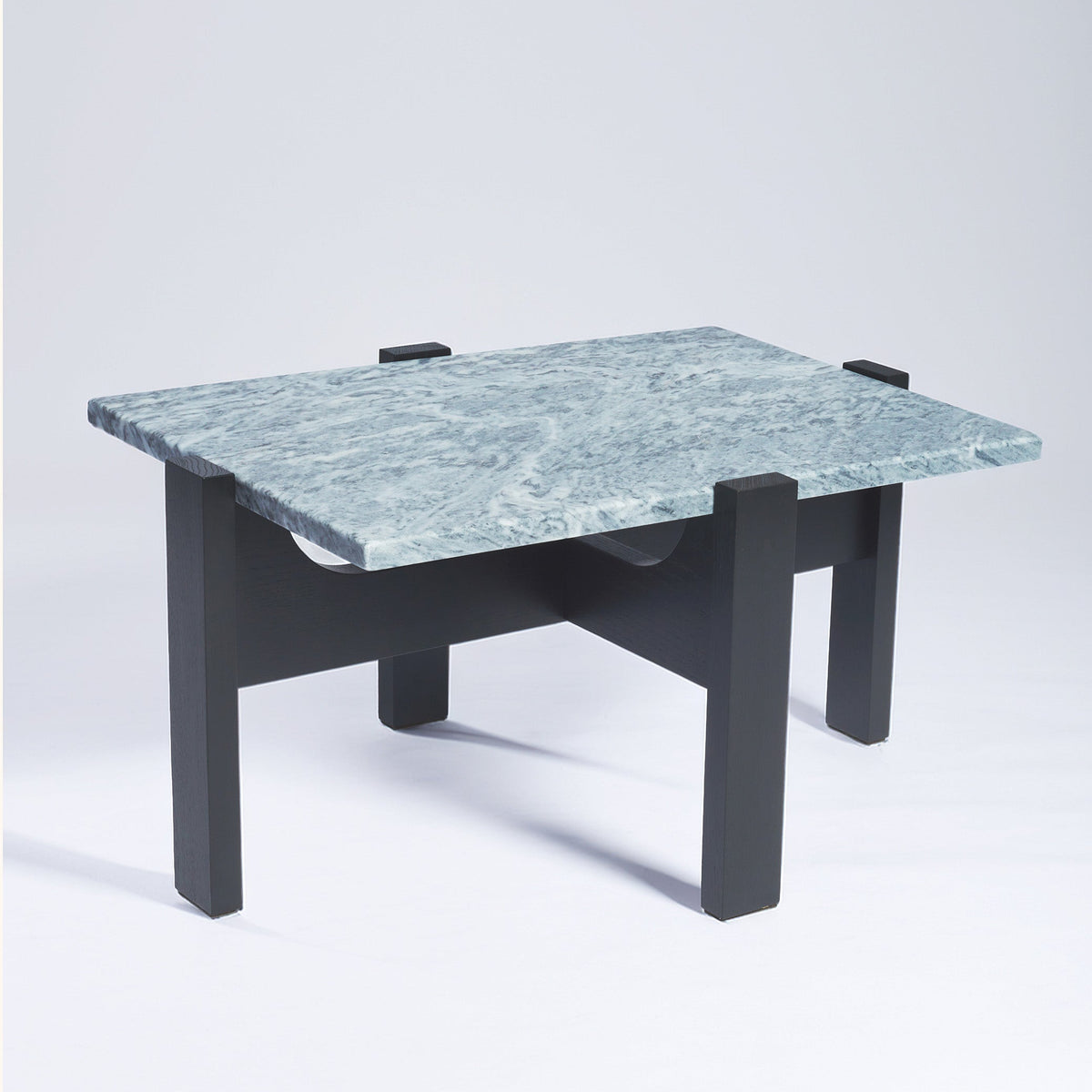 Inka Hliðarborð H32cm / Svartlökkuð Eik / Grár Mamari