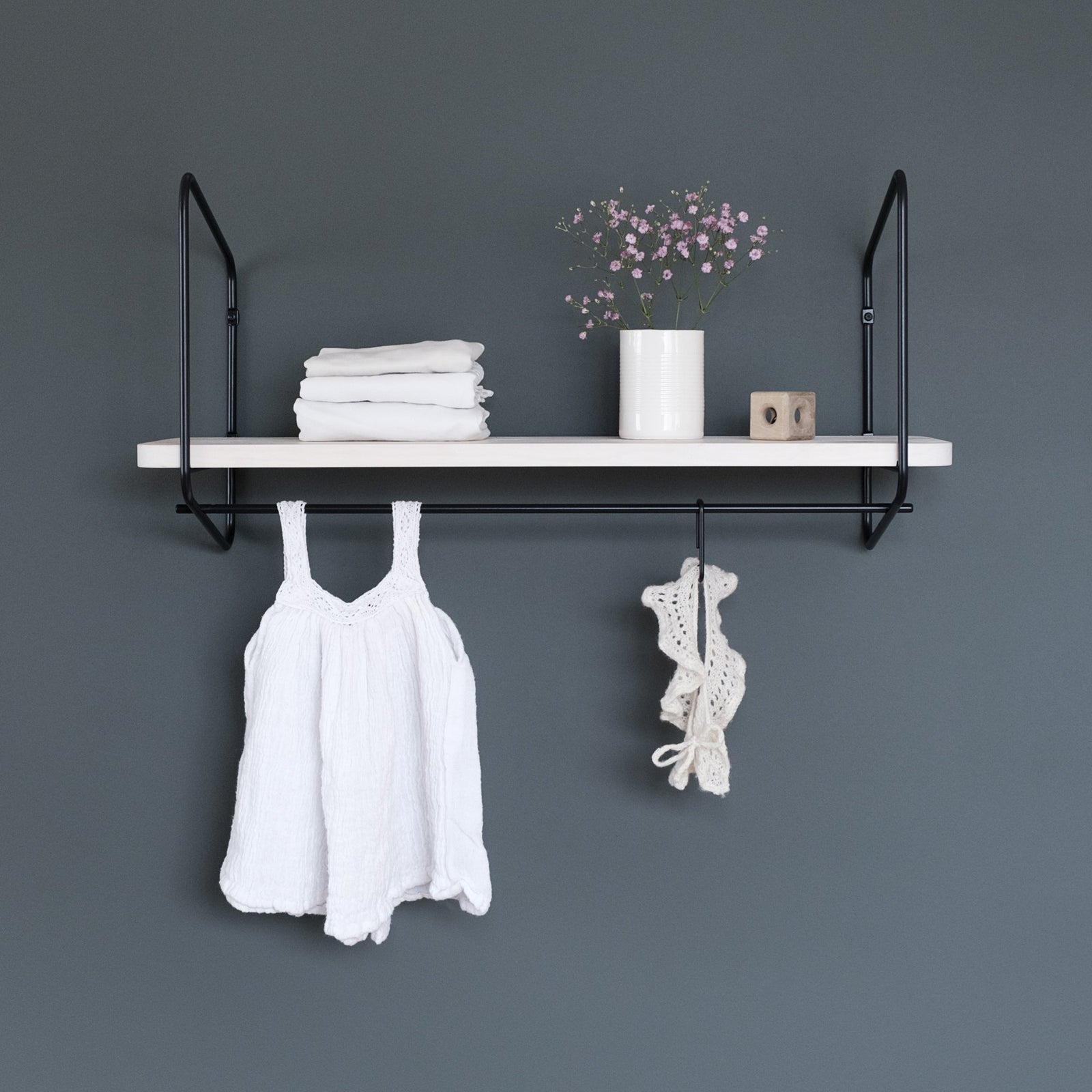 Nomad Wall Shelf / 68x24 cm / Black / White - FÓLK Reykjavik