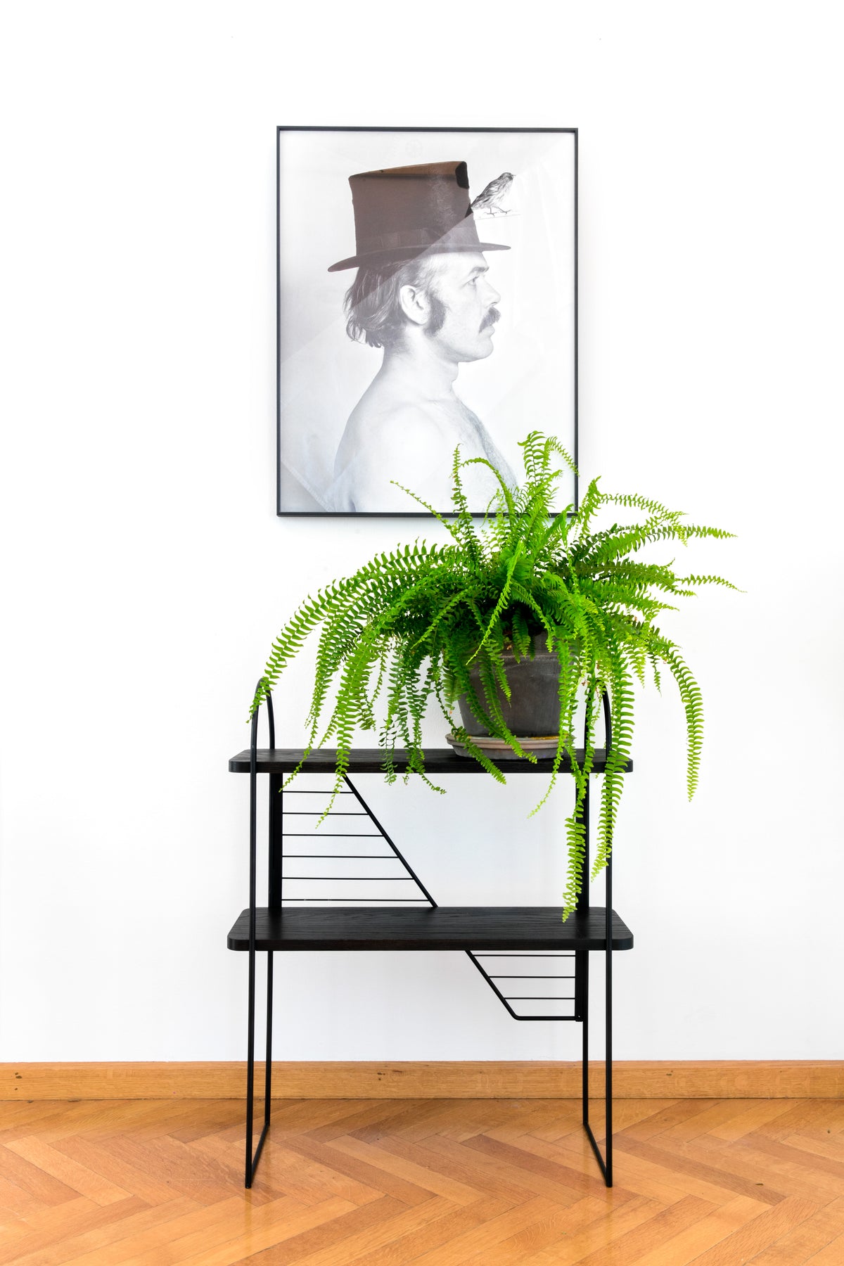 Gólfhilla / 68x27 cm / Svört / Svört / Urban Nomad